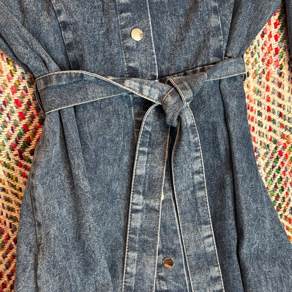 Acid Washed Denim Button-Up Midi Dress with Belt - XL - Picture 4 of 15